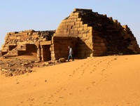 [ẢNH] Khám phá những kim tự tháp độc đáo chỉ có ở Sudan