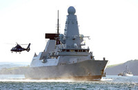 [ẢNH] Tại sao chiến hạm cực mạnh của Anh bị 17 chiến đấu cơ Nga áp sát?