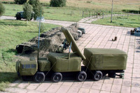 [ẢNH] Tiêm kích Israel hủy diệt mô hình bơm hơi thay vì vũ khí thật của Syria?