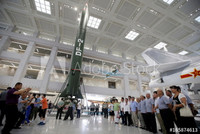 [ẢNH] Tên lửa hạt nhân DF-2 Trung Quốc từng rơi sau khi phóng, gây thiệt hại nghiêm trọng dưới mặt đất