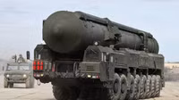 [ẢNH] Tên lửa đạn đạo RS-24 Yars Nga ''nằm đất'' nếu Belarus ra chiêu?
