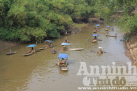 Hà Nội: Cả làng xuống sông đánh dậm