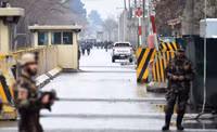 Hàng loạt vụ đánh bom xảy ra tại Afghanistan gây nhiều thương vong