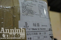 Cận cảnh hơn 4 tấn hương liệu, phụ gia pha chế trà sữa không rõ nguồn gốc