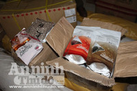 Cận cảnh hơn 4 tấn hương liệu, phụ gia pha chế trà sữa không rõ nguồn gốc