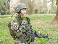 [ẢNH] Chiến sĩ gìn giữ hòa bình Việt Nam huấn luyện sử dụng súng trường Pindad SS2 tối tân