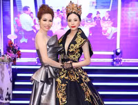 Á hậu Ngọc Quỳnh khoe nhan sắc rạng rỡ, hội ngộ ca sĩ Quang Lê