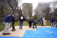 [ẢNH] Covid-19 tàn phá New York, bệnh viện dã chiến đã bắt đầu được xây