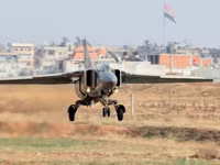 [ẢNH] Sau khi Nga bắt giữ lính Syria, đến lượt Syria cấm cửa Iran, điều gì đang xảy ra?