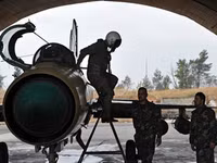 [ẢNH] Sau khi Nga bắt giữ lính Syria, đến lượt Syria cấm cửa Iran, điều gì đang xảy ra?