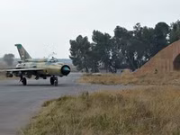 [ẢNH] Sau khi Nga bắt giữ lính Syria, đến lượt Syria cấm cửa Iran, điều gì đang xảy ra?