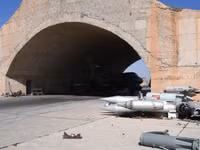[ẢNH] Sau khi Nga bắt giữ lính Syria, đến lượt Syria cấm cửa Iran, điều gì đang xảy ra?