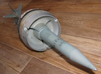 [ẢNH] Phát bắn từ xe tăng T-90M chọc thủng T-64, lời cảnh báo Nga dành cho Ukraine?