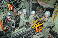 [ẢNH] Hung thần bầu trời Mỹ bội phần nguy hiểm khi được tích hợp tên lửa Hellfire