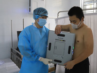 Bên trong bệnh viện tuyến đầu phòng chống dịch Covid-19 của Hà Nội