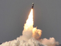 [ẢNH] Siêu tàu ngầm hạt nhân của Mỹ có thể thổi bay một lục địa sẽ tới biển Đông?