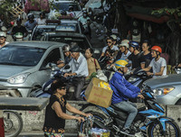 Thi công cầu vượt An Dương - Nghi Tàm, phương tiện đi lại thế nào để không ùn tắc