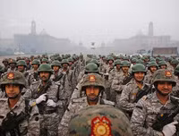 [ẢNH] AK-203 có gì khiến Ấn Độ vứt bỏ niềm tự hào, ngay cả với súng trường INSAS