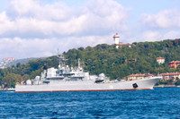 [ẢNH] Tàu vận tải Nga cấp tốc mang thêm xe tăng đến Syria chuẩn bị cho trận chiến quyết định