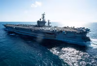 [ẢNH] Siêu tàu sân bay Mỹ lừng lững tiến vào Địa Trung Hải, Syria lại thêm nóng bỏng