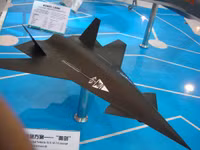 [ẢNH] Trung Quốc bất ngờ ra mắt UAV tàng hình nhằm phá thế trận của 'chiến thần' F-22 Mỹ