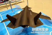 [ẢNH] Trung Quốc bất ngờ ra mắt UAV tàng hình nhằm phá thế trận của 'chiến thần' F-22 Mỹ