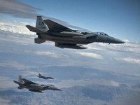 [ẢNH] Máy bay Mỹ tấn công dữ dội, phá hủy đoàn tàu chở dầu của Syria