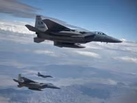 [ẢNH] Máy bay Mỹ tấn công dữ dội, phá hủy đoàn tàu chở dầu của Syria