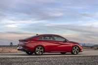 [ẢNH] Hyundai Elantra, ‘xế hộp’ đáng mua trong phân khúc sedan hạng C