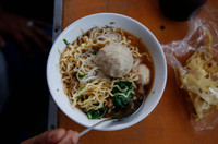 [ẢNH]Ẩm thực đường phố Việt Nam và châu Á dưới góc nhìn của phóng viên phương Tây