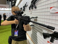 [ẢNH] Lộ diện súng trường tấn công tiêu chuẩn thế hệ mới của Quân đội Trung Quốc