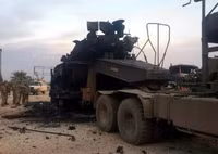 [ẢNH] Trúng tên lửa Syria, đoàn xe bọc thép Thổ Nhĩ Kỳ nát vụn khi chưa kịp tham chiến