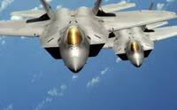 [ẢNH] Điểm yếu chí tử có thể khiến F-22 bị Su-35 tiêu diệt 