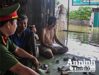 Xúc động hình ảnh những chiến sỹ Công an Hà Nội ở 