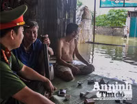 Xúc động hình ảnh những chiến sỹ Công an Hà Nội ở 