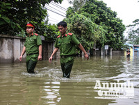Xúc động hình ảnh những chiến sỹ Công an Hà Nội ở 