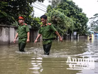 Xúc động hình ảnh những chiến sỹ Công an Hà Nội ở 