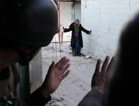 Những hình ảnh xung đột khủng khiếp và ám ảnh nhất năm 2017 (1)