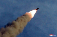 [ẢNH] Chủ tịch Triều Tiên thị sát vụ thử pháo phóng loạt có sức mạnh hủy diệt