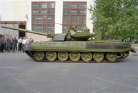 Xe tăng chiến đấu chủ lực có chức năng chở quân siêu độc đáo của Ukraine