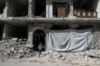 Nga đạt thỏa thuận sơ tán 1300 dân thường khỏi Douma, Syria