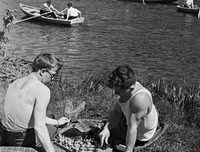 Những hình ảnh ít người biết về giới trẻ Liên Xô