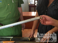 Cận cảnh số dao, kiếm 