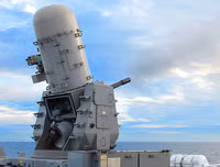 Khám phá siêu hàng không mẫu hạm USS Gerald R. Ford nặng ngang 400 bức tượng Nữ thần Tự do.