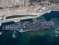 Khám phá siêu hàng không mẫu hạm USS Gerald R. Ford nặng ngang 400 bức tượng Nữ thần Tự do.