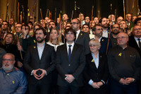 Đảng của cựu Thủ hiến Catalonia từ bỏ nỗ lực đơn phương tuyên bố độc lập