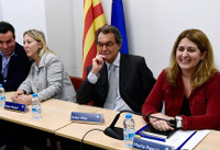 Đảng của cựu Thủ hiến Catalonia từ bỏ nỗ lực đơn phương tuyên bố độc lập