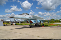 [ẢNH] Tiêm kích bí ẩn MiG-144 tiếp tục 