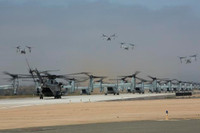 [ẢNH] 40 máy bay đắt hơn F-35 của lính thủy đánh bộ Mỹ diễu binh 