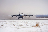 [ẢNH] Nếu Thổ Nhĩ Kỳ đóng đường biển, Nga sẽ lập cầu hàng không tới Syria